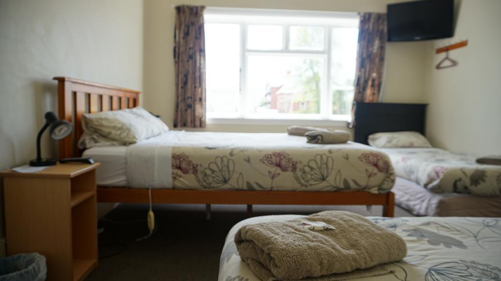 Dorset House Backpackers Hostel Крайстчърч Екстериор снимка