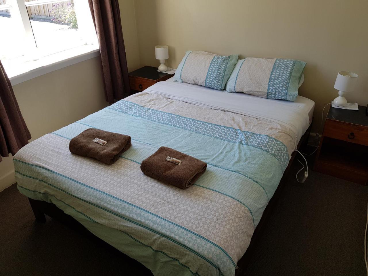 Dorset House Backpackers Hostel Крайстчърч Екстериор снимка